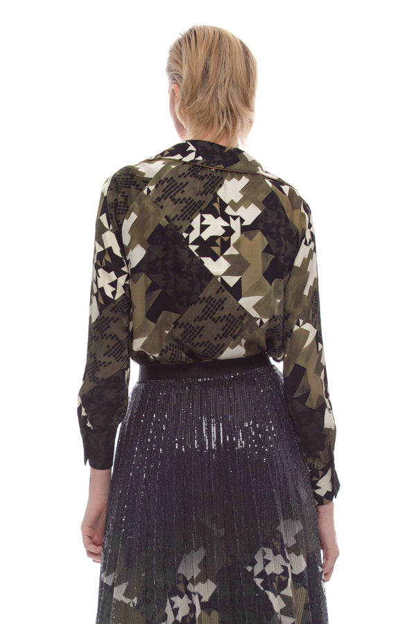 Long-sleeved camouflage-patterned blouse - Blouse BURIN