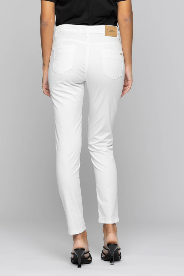 Slim fit trousers with belt loops and a shiny button - Trousers BACKUP