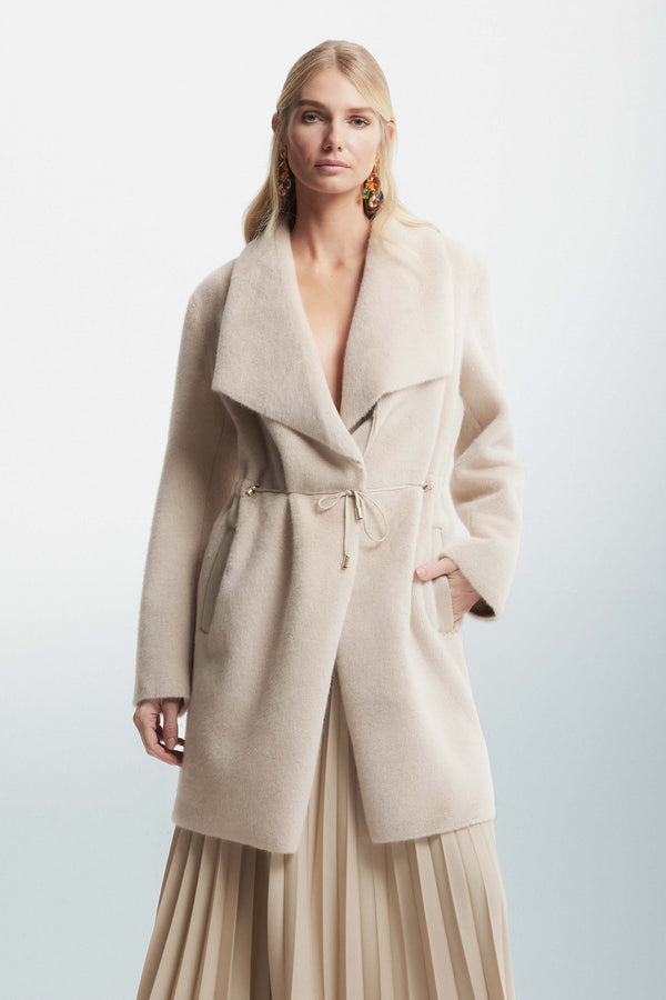 Sheepskin coat with a button and drawstring - Coat THESI