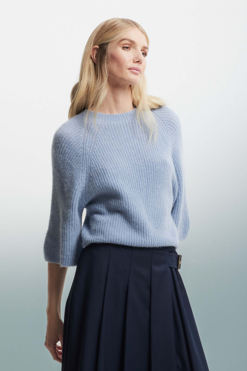 Striking jumper with wide sleeves - Sweater AUDIA