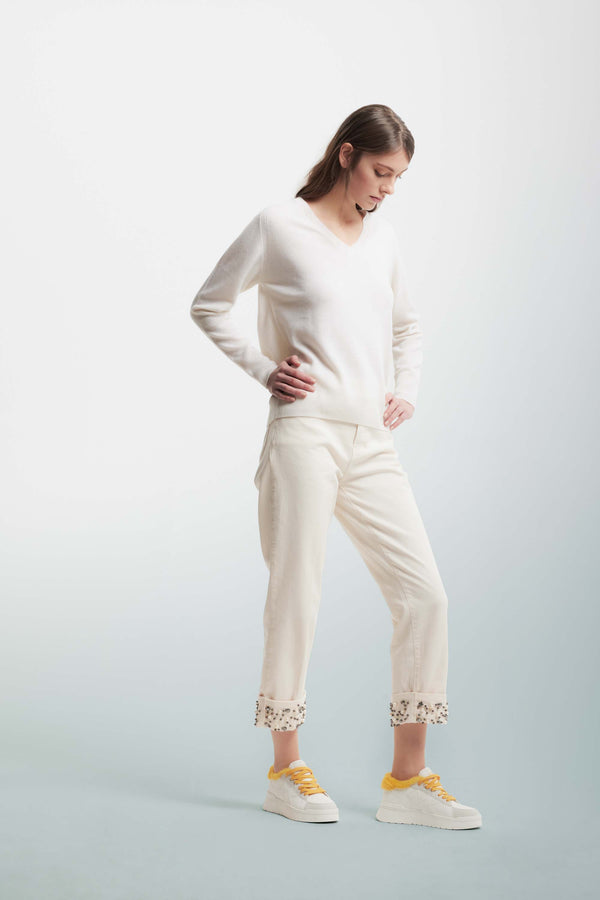 Trousers with details on the turn-ups - Trousers Color PATRICIA