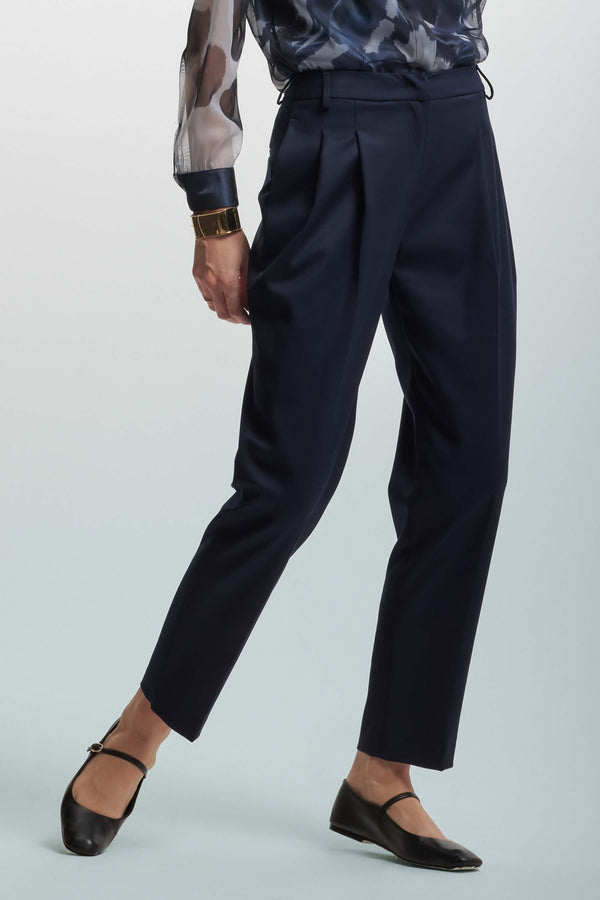 Women's plain trousers with pleats - Trousers BAETIS