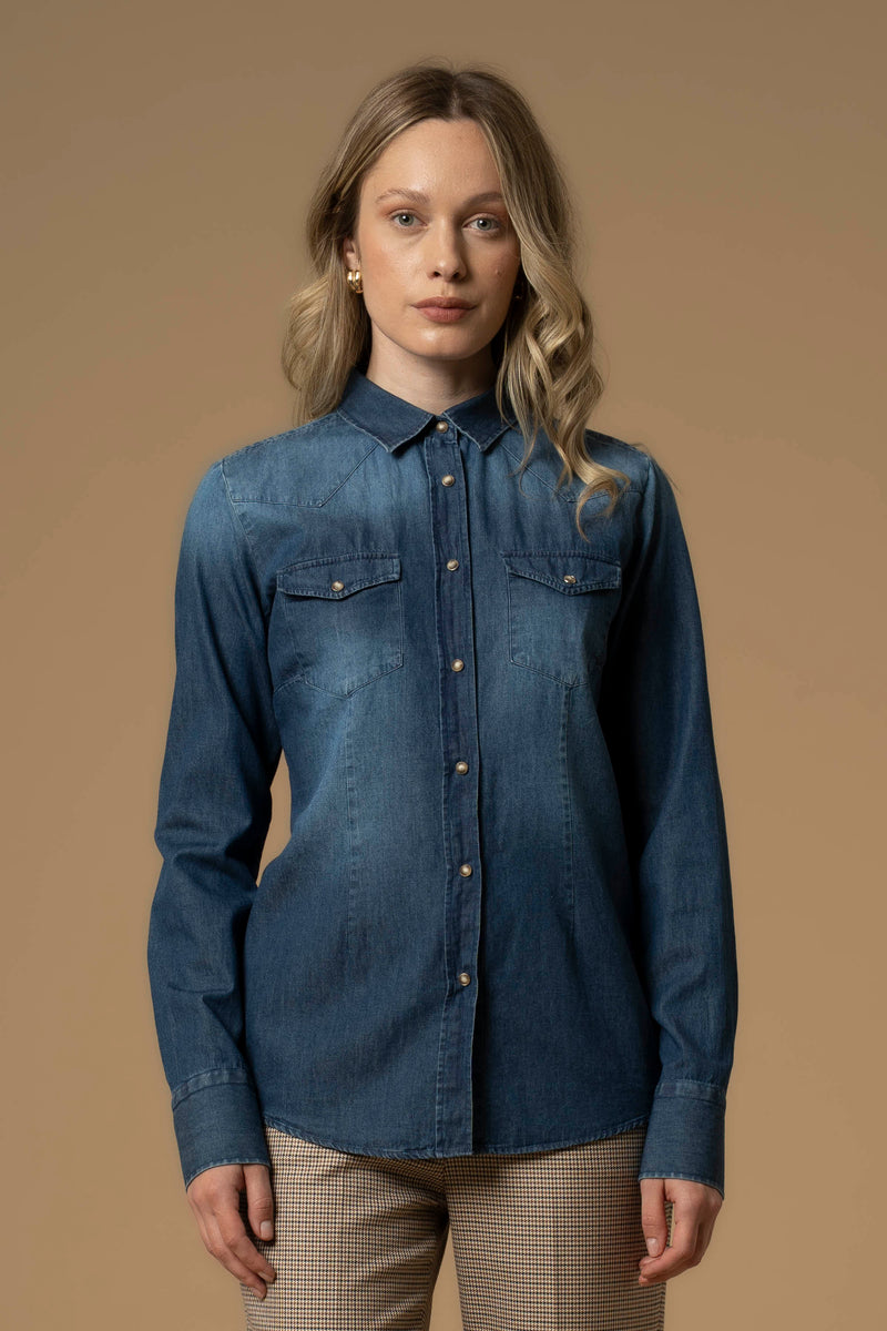 Camicia denim con bottoni effetto madreperla - Camicia Denim Egberta
