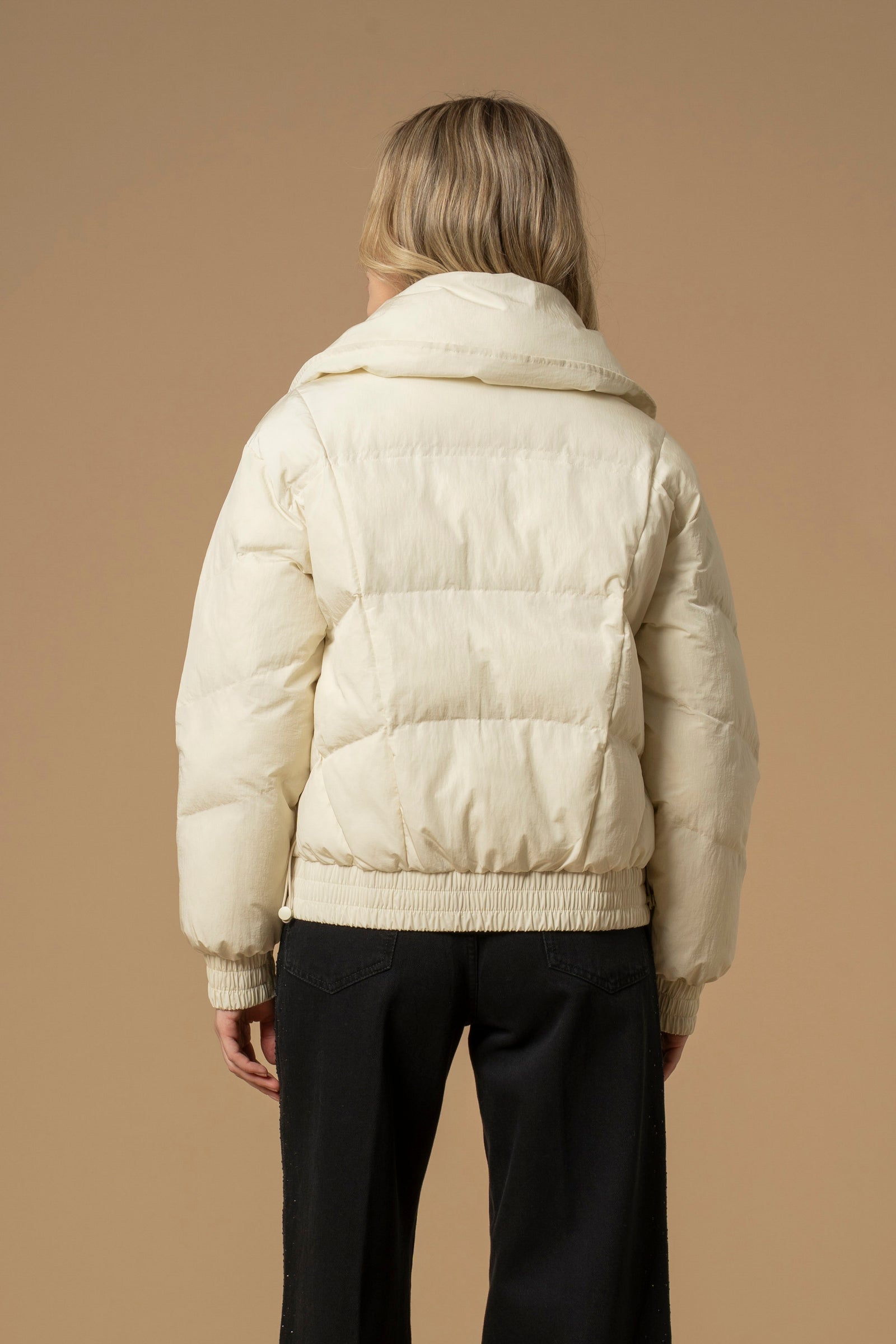 Relaxed chic puffer style short coat Coat LLOYD