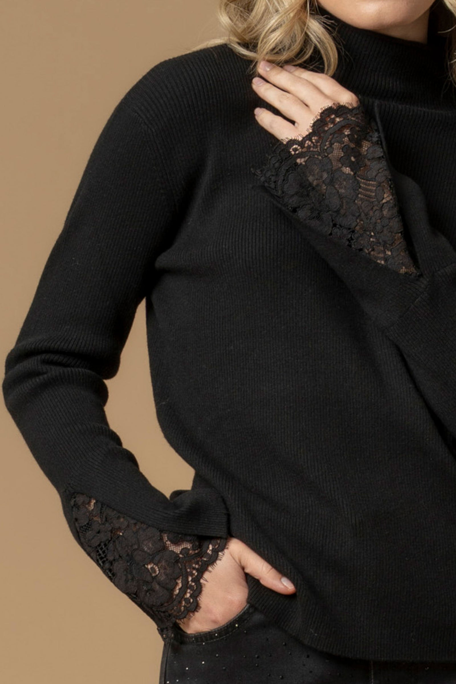 美品roku6 voluminious sleeve knit clane Stylish elegant long sleeve close fit sweater - Sweater CLARENNA