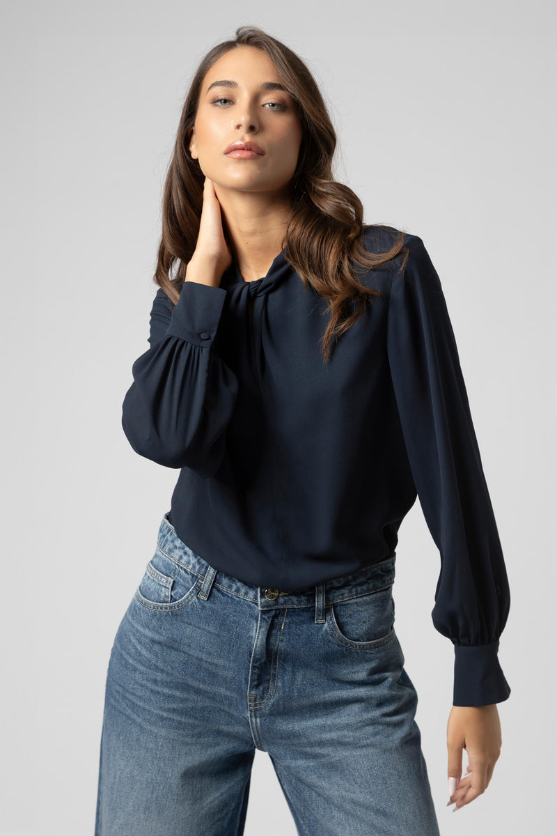 Blusa con scollo rotondo - Blouse MIENNX