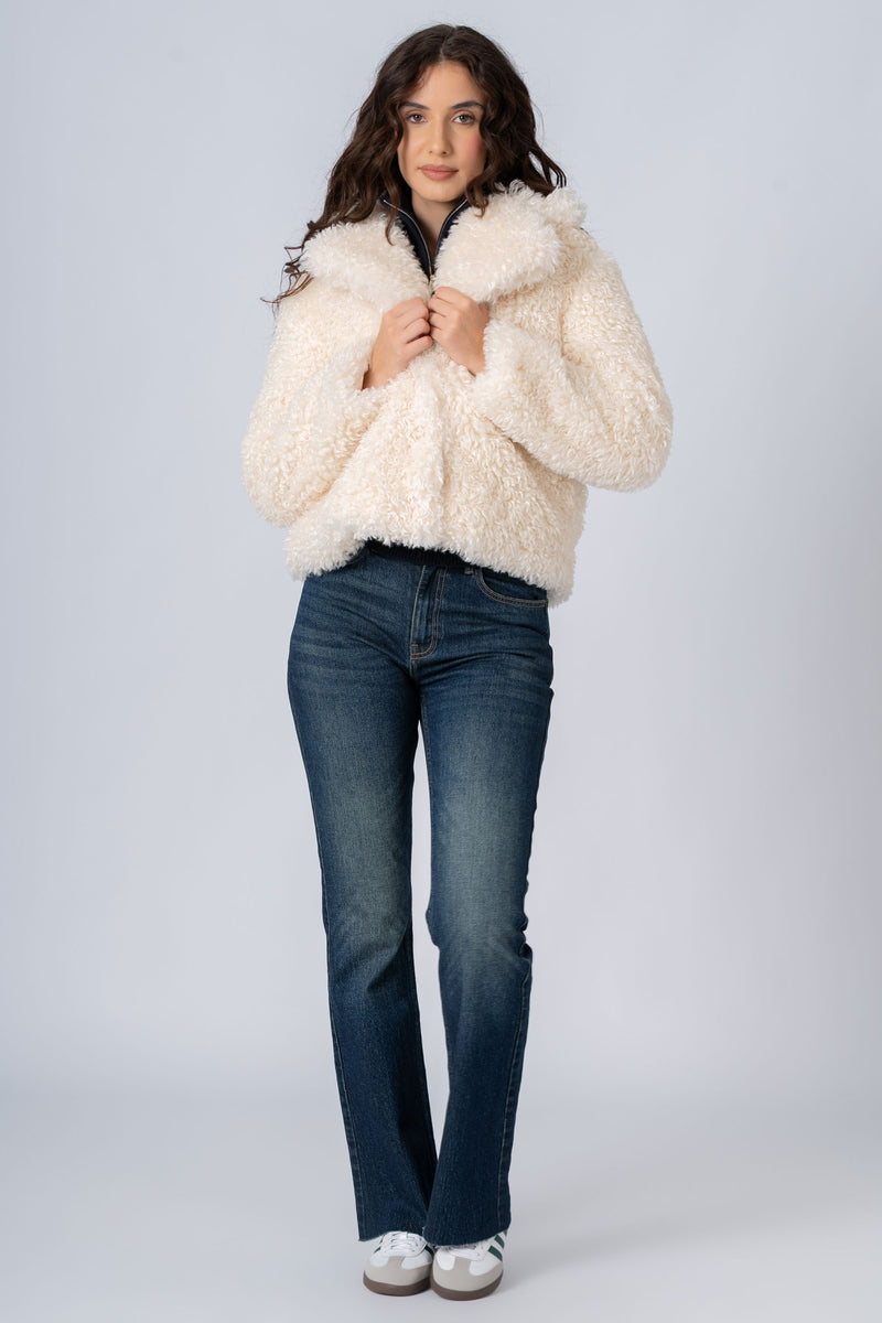 Veste courte en fausse fourrure - VESTE EN FAUSSE FOURRURE MARTINEZX