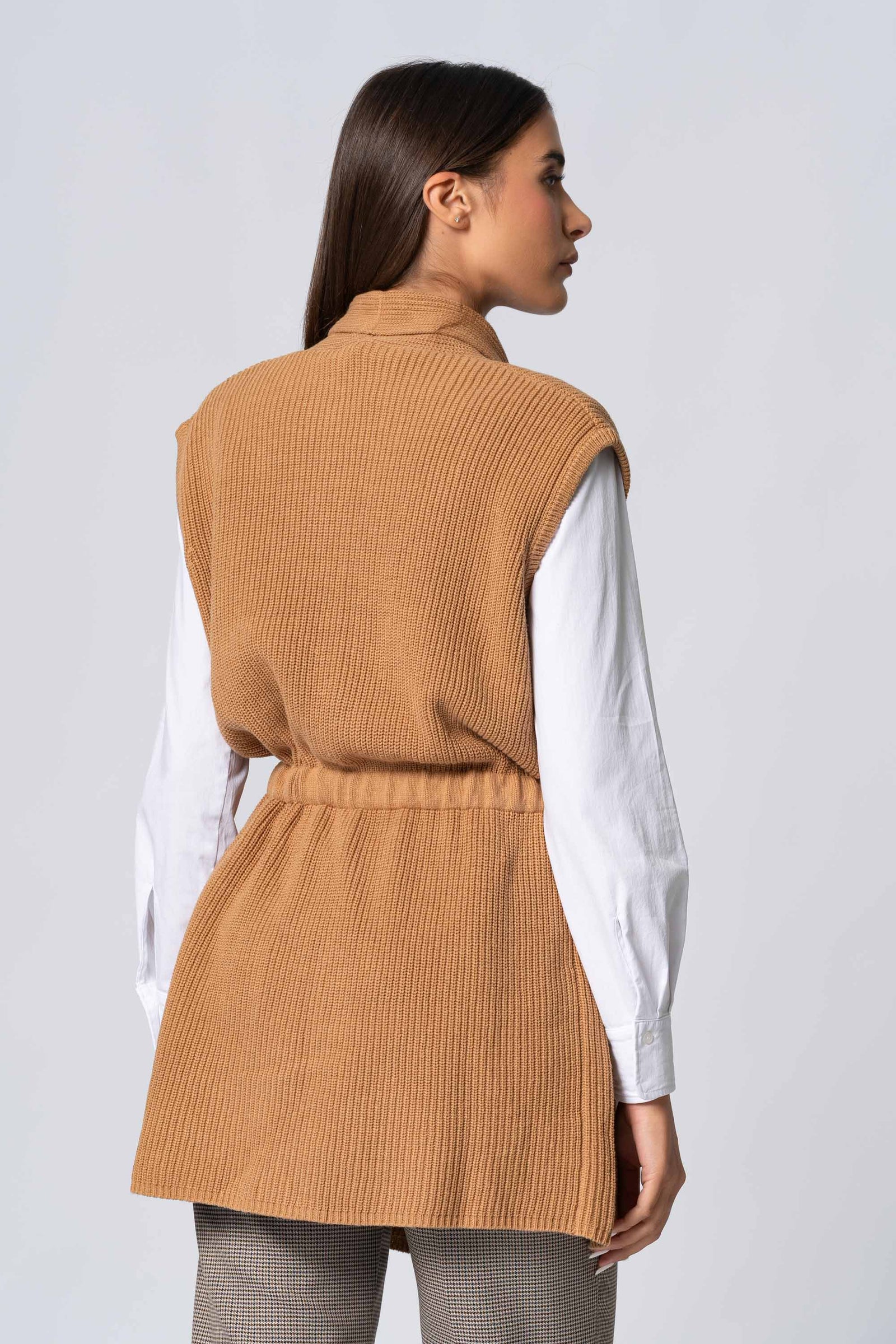 Lightly ribbed mid thigh vest - KATIAX Knitted Vest | Kocca