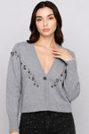 Cardigan da donna con scollo a V e decorazioni gioiello - Maglia KORONA