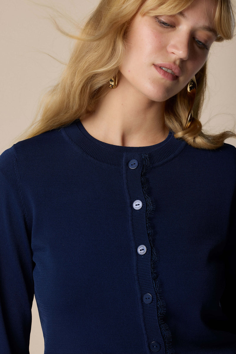 Close-fitting chic button up blouse - Sweater KYOU