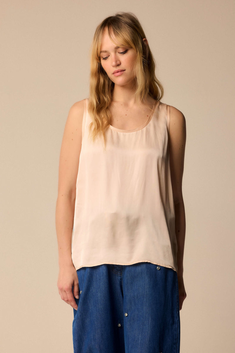 Relaxed yet elegant vest style top - Top GAYSA