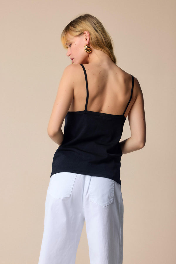 Classic black v-neck top with back detailing - TOP Sweater SM KLIO