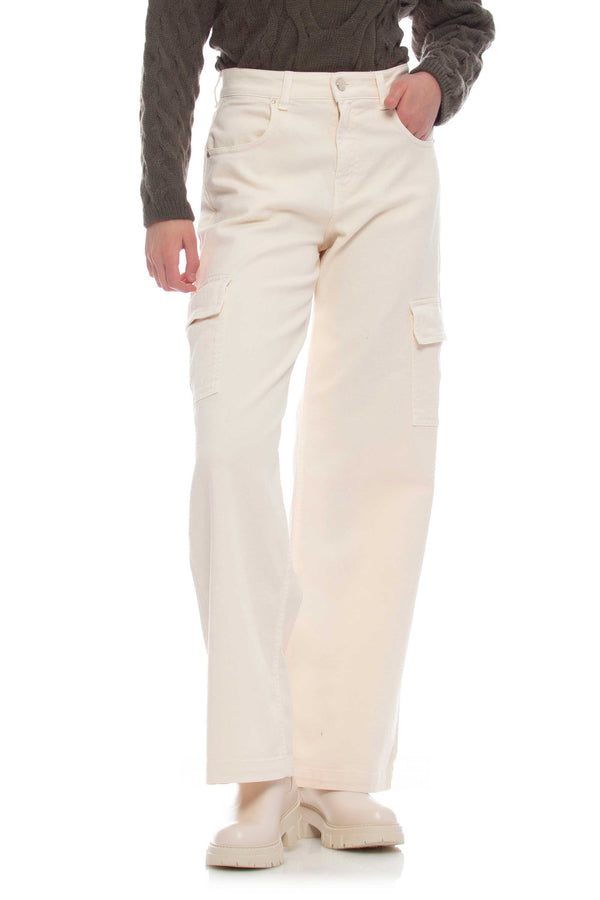 Pantaloni stile cargo leggermente svasati - Pantalone Color BYRELL