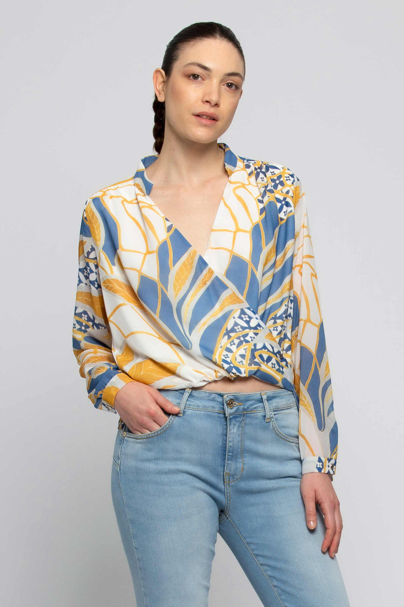 Flower and leaf print blouse with a wrap neckline - Blouse OOKA