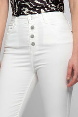Pantalone dal taglio slim fit con bottoni gioiello - Pantalone Color DARRIK