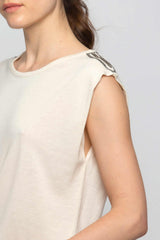T-shirt with details on the shoulders - T-Shirt ONGBAL