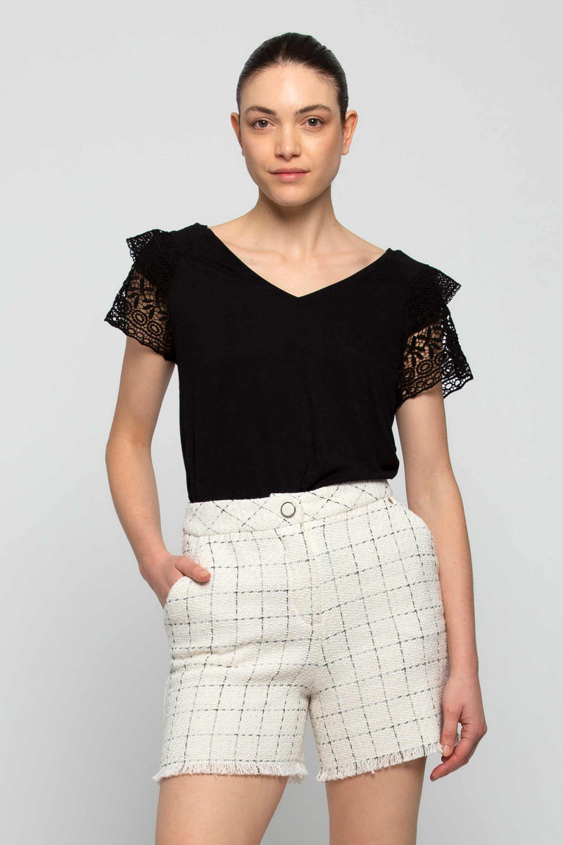 T-shirt with lace sleeves - T-Shirt VEFRU