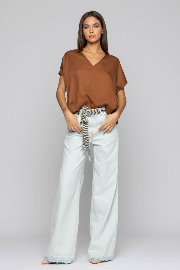 Wide-leg jeans with a matching patterned belt - Jeans BETTY